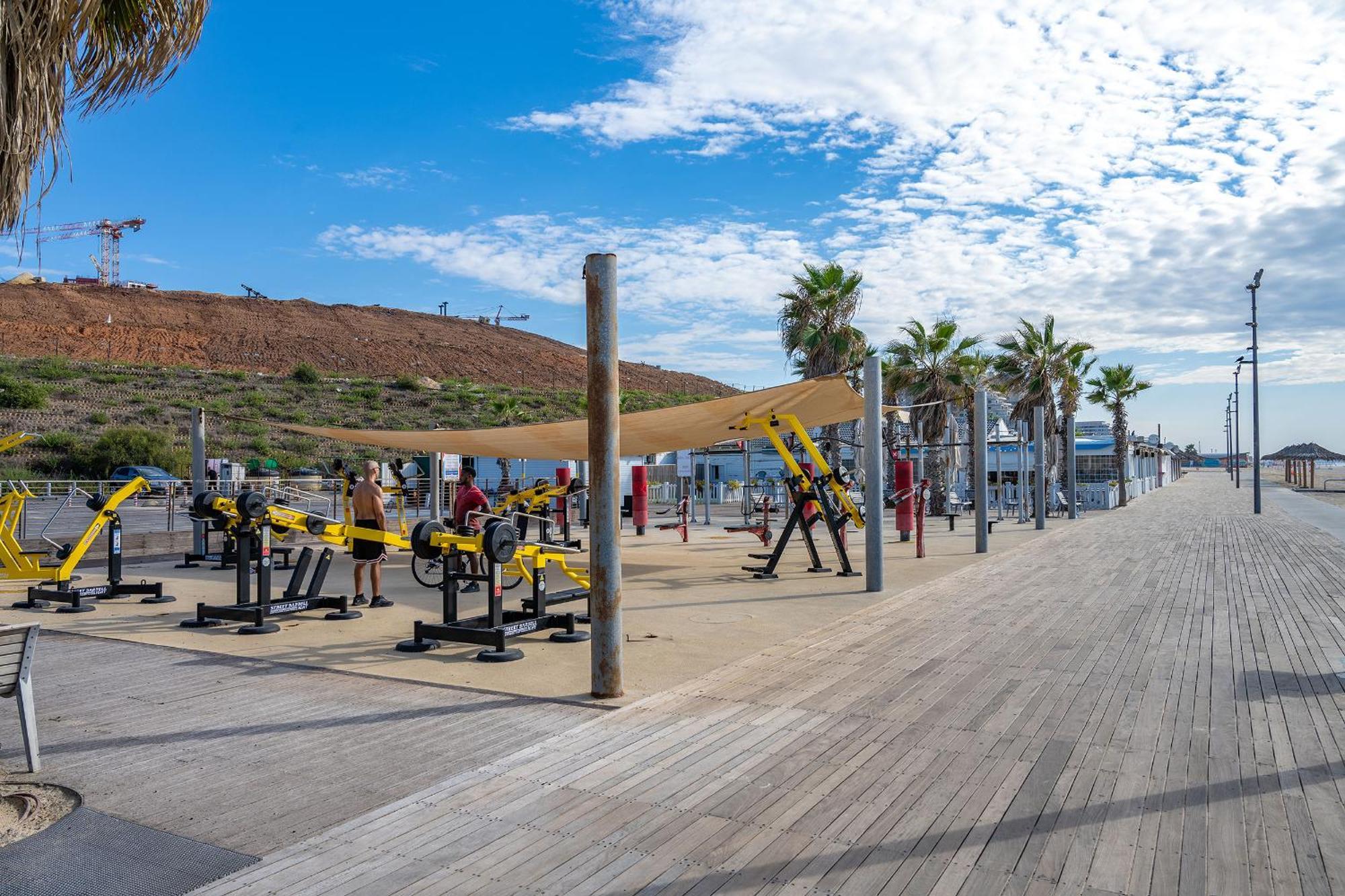 Hi-Yam Seaview Apartments & Suites - יש ממ"ד Bat Yam Exterior foto