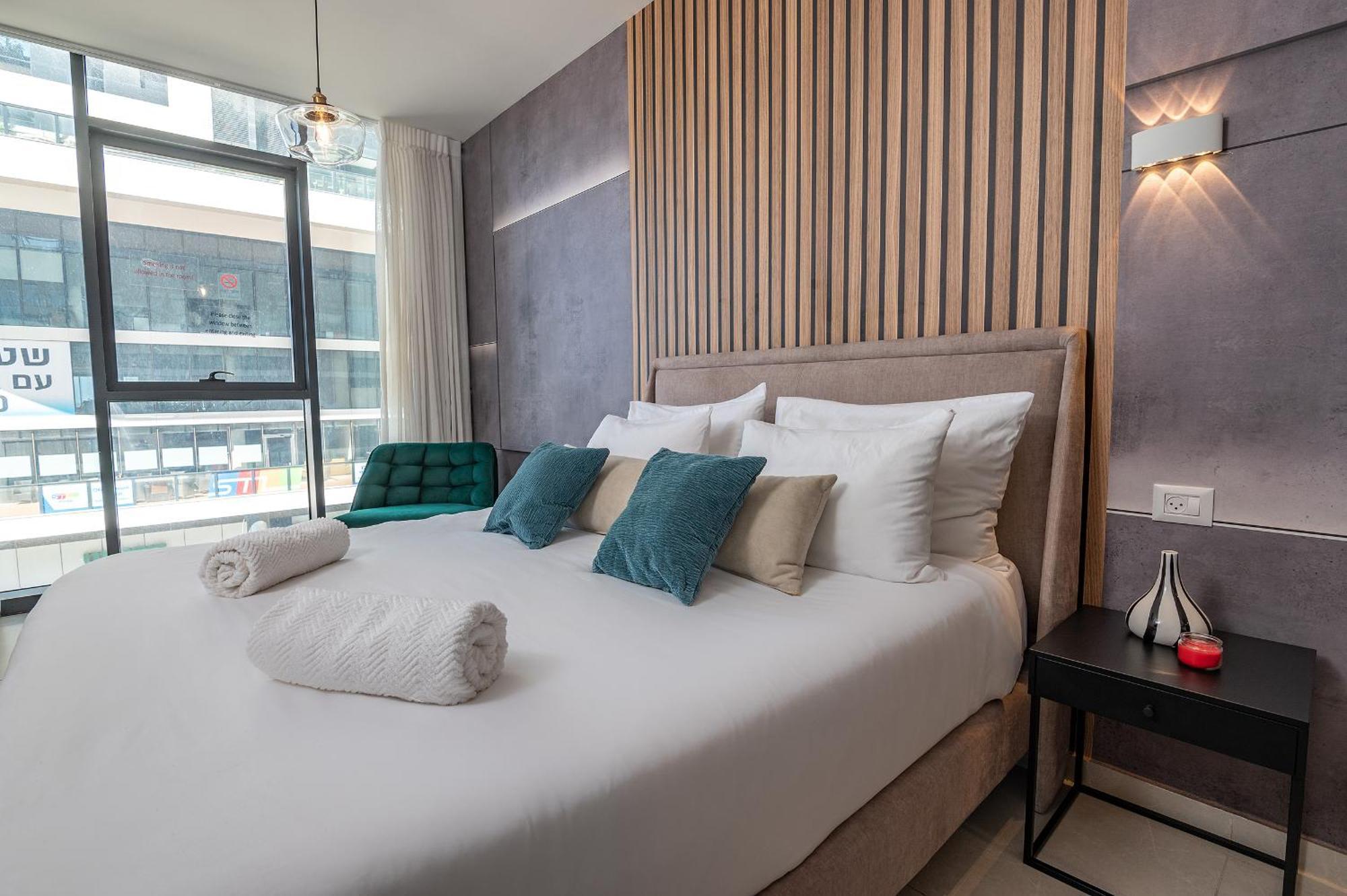 Hi-Yam Seaview Apartments & Suites - יש ממ"ד Bat Yam Cameră foto