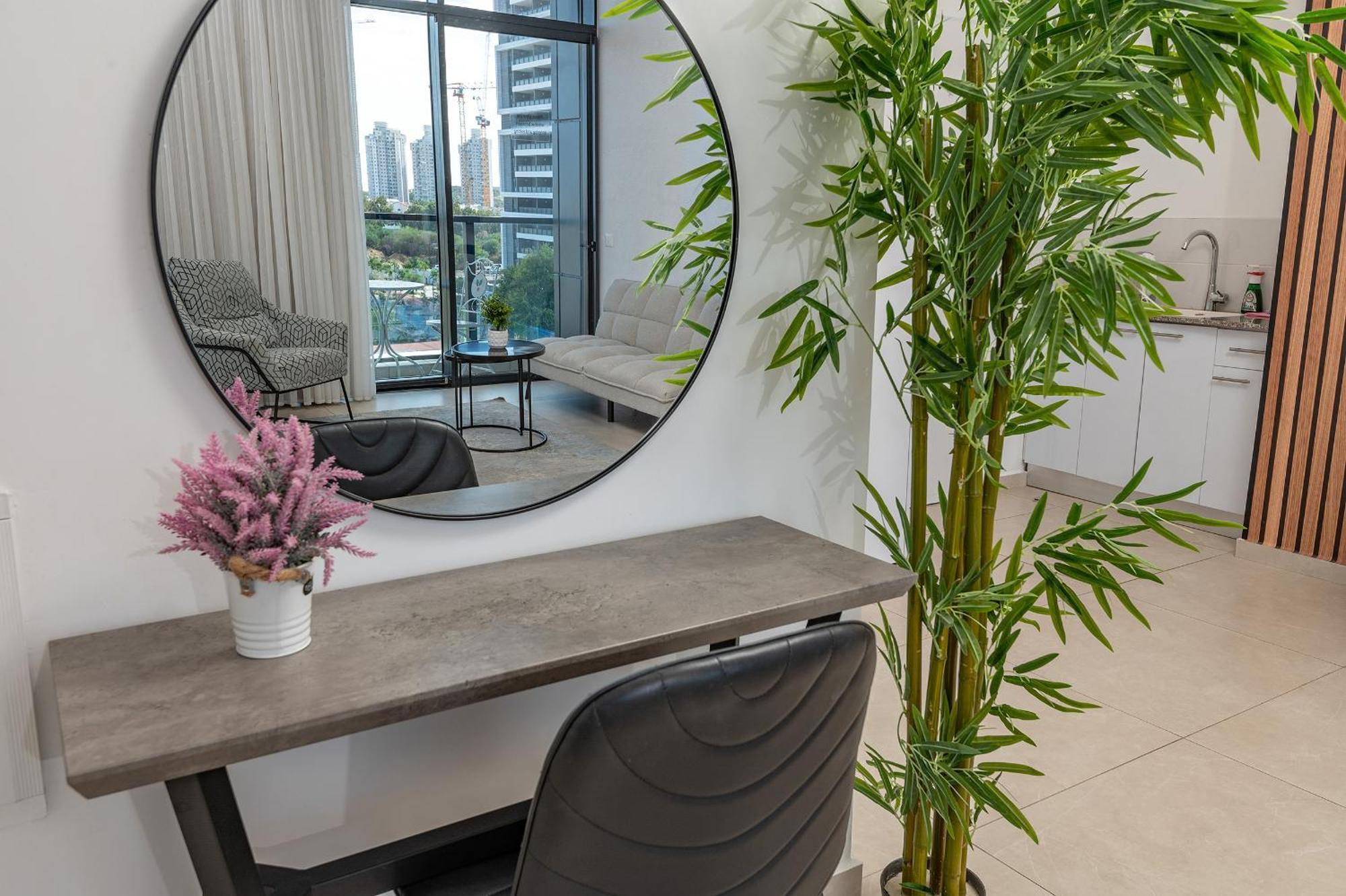 Hi-Yam Seaview Apartments & Suites - יש ממ"ד Bat Yam Cameră foto